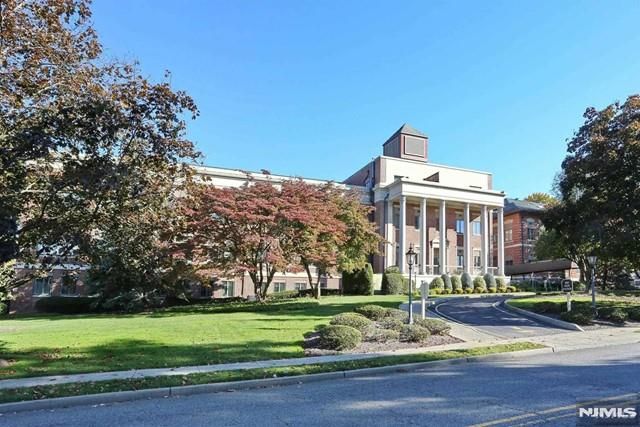 27 W Clinton Avenue 1E, Tenafly, NJ 07670