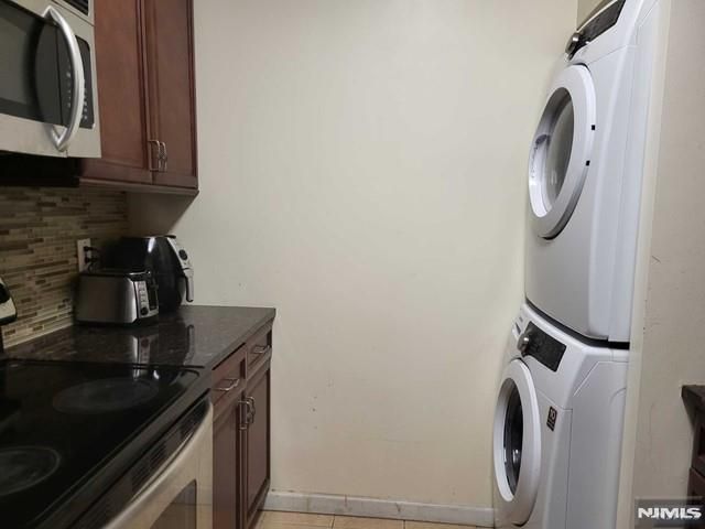 27 W Clinton Avenue 1E, Tenafly, NJ 07670