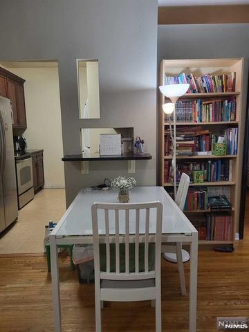 27 W Clinton Avenue 1E, Tenafly, NJ 07670