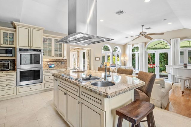 802 NE 2nd Street, Delray Beach, FL 33483