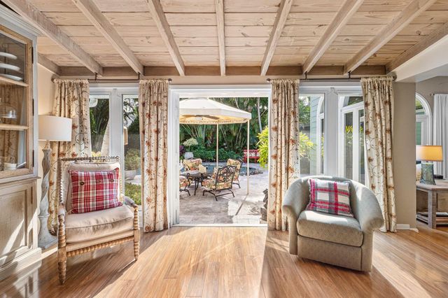 802 NE 2nd Street, Delray Beach, FL 33483