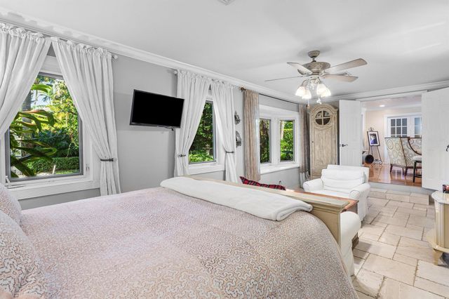 802 NE 2nd Street, Delray Beach, FL 33483