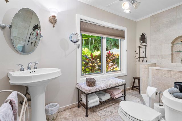 802 NE 2nd Street, Delray Beach, FL 33483