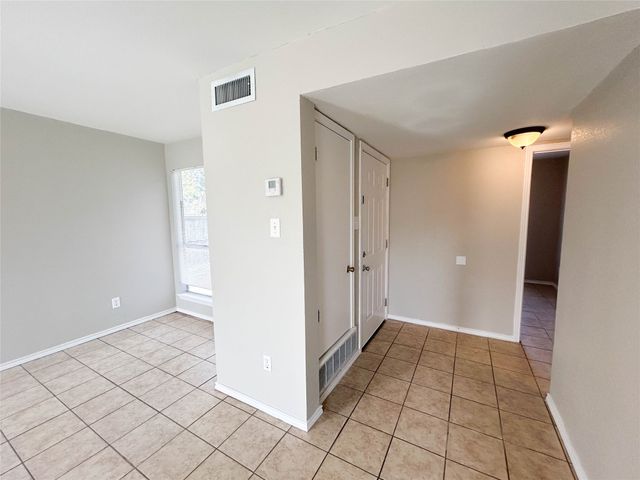 1401 Old Bardwell Road B, Ennis, TX 75119