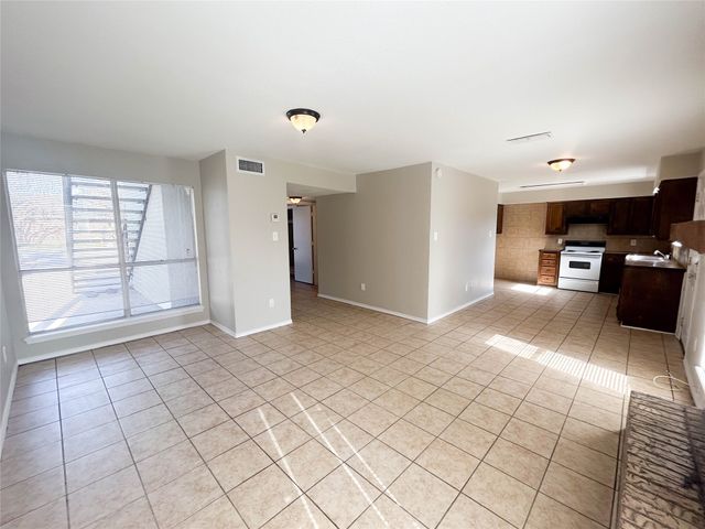 1401 Old Bardwell Road B, Ennis, TX 75119