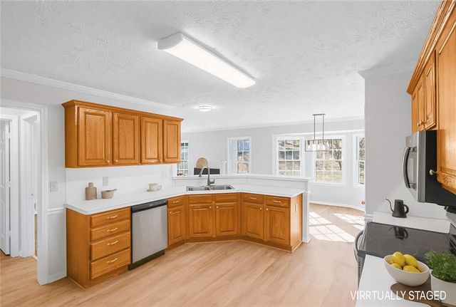 1574 Glenfield Drive, Lawrenceville, GA 30043