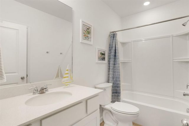 6352 SILVERSTAR DRIVE, Sarasota, FL 34240