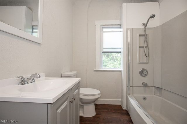 516 E 124th Street, Cleveland, OH 44108