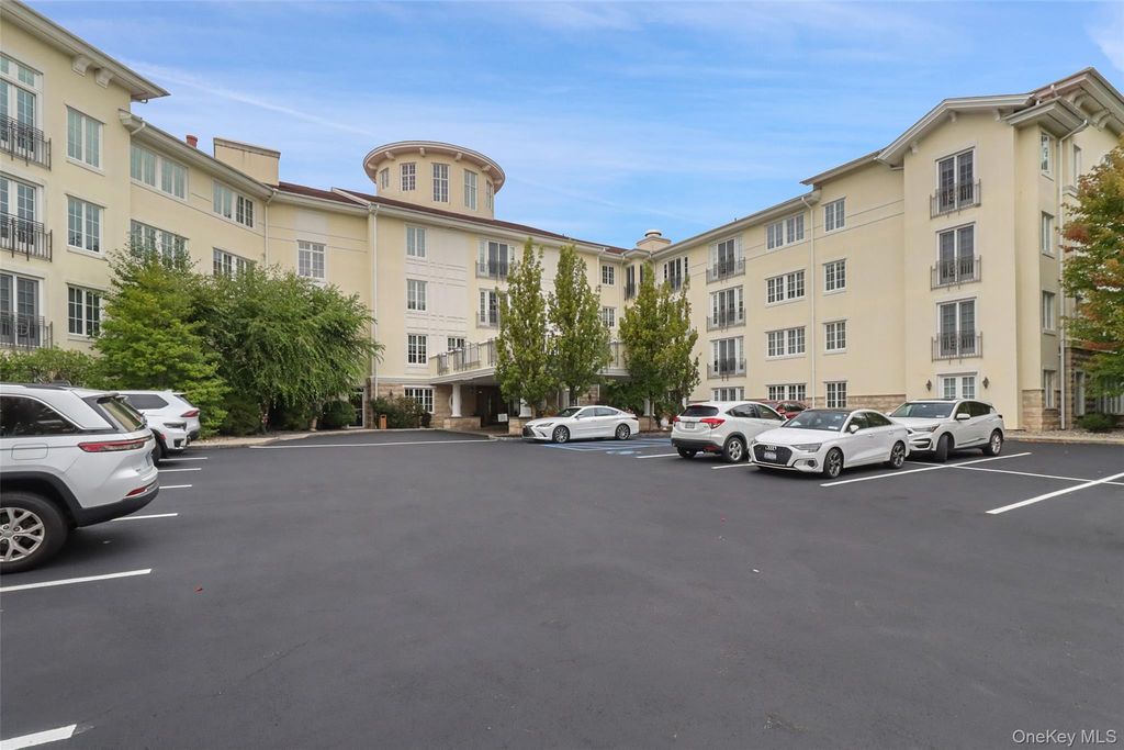 212 Trump Park, Shrub Oak, NY 10588 — exterior