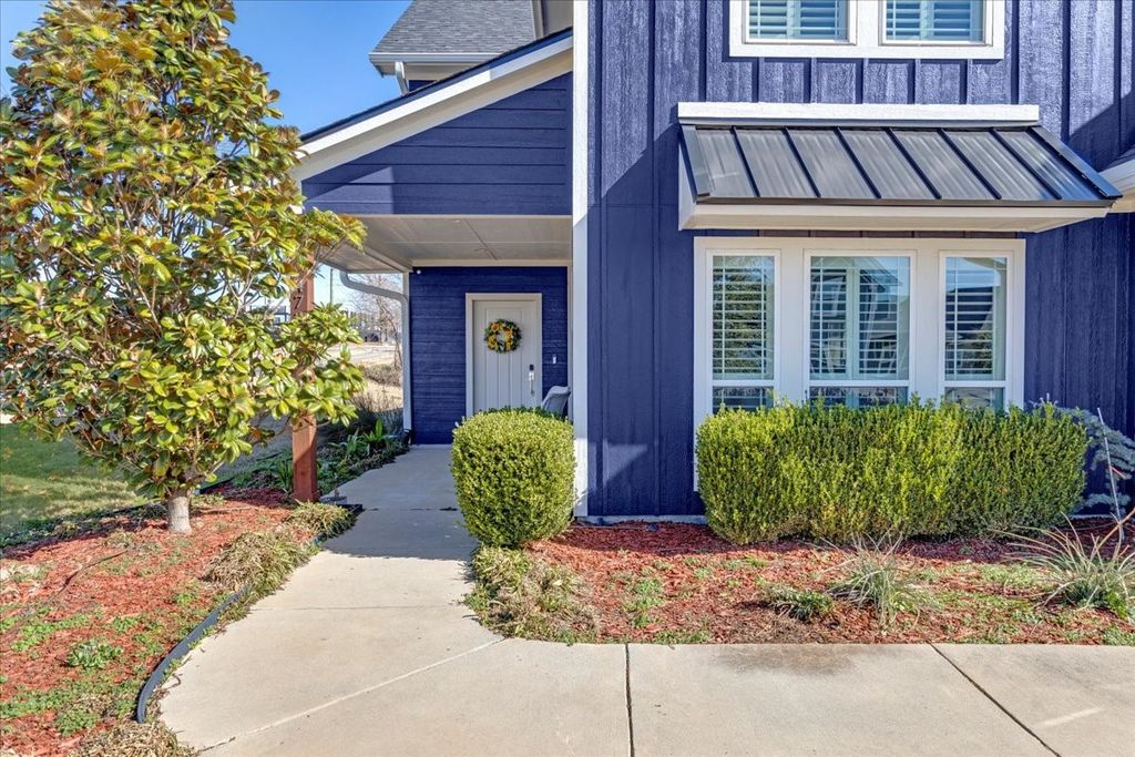 4733 Dry Creek Lane, Sherman, TX 75092