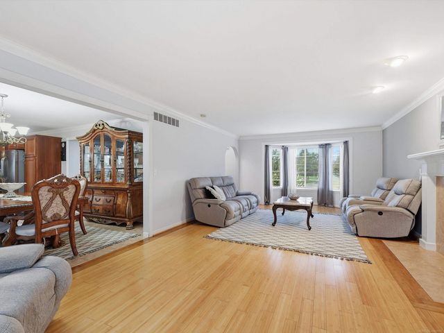 18885 Blackberry Drive, Macomb, MI 48042