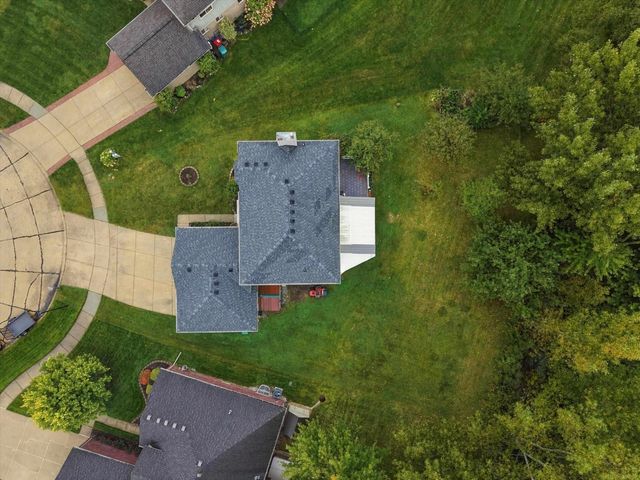 18885 Blackberry Drive, Macomb, MI 48042