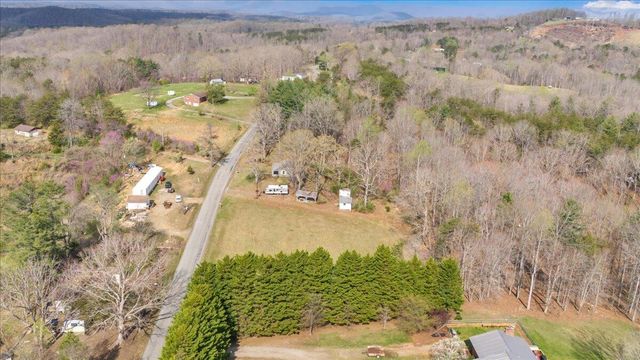 825 Knob Church RD, Henry, VA 24102