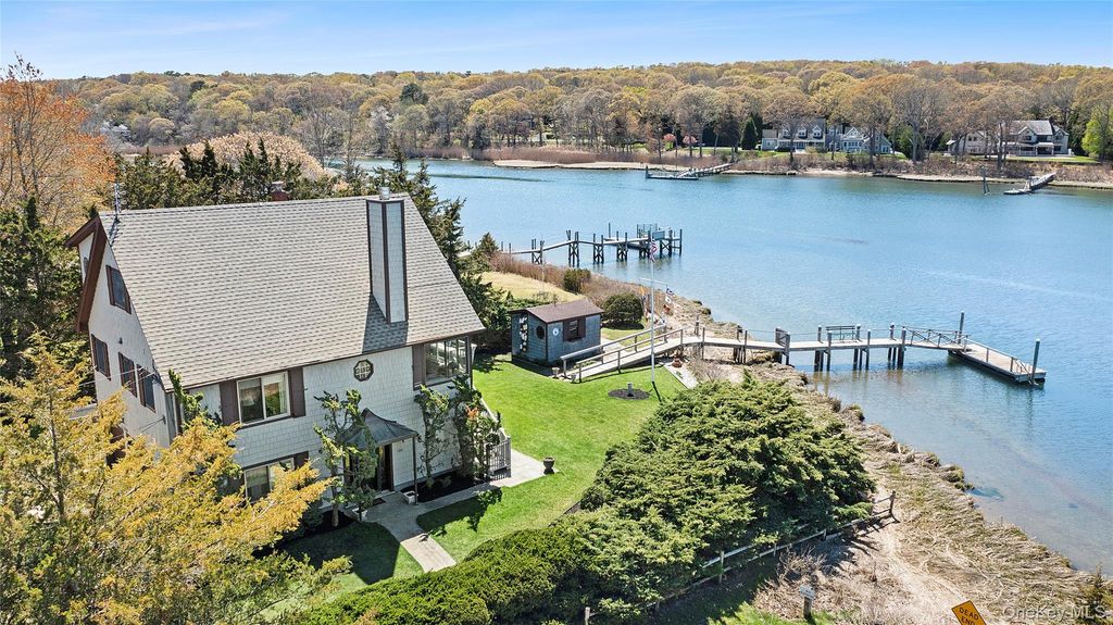 100 Crescent Street, Sag Harbor, NY 11963