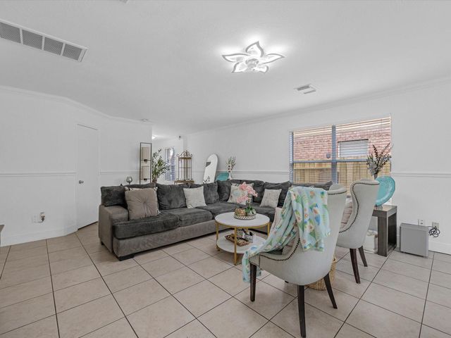 5002 Grasilla Drive, Houston, TX 77045