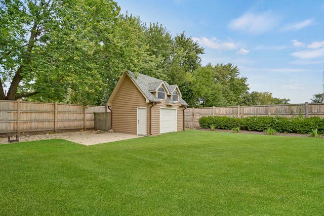 12910 S Hadfield Drive, Plainfield, IL 60585