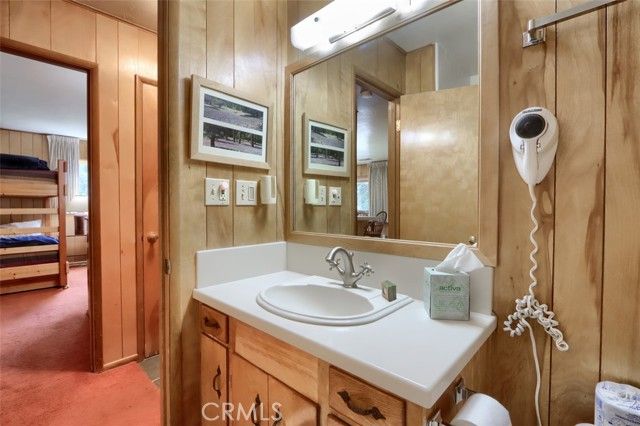 2580 River, Wawona, CA 95389