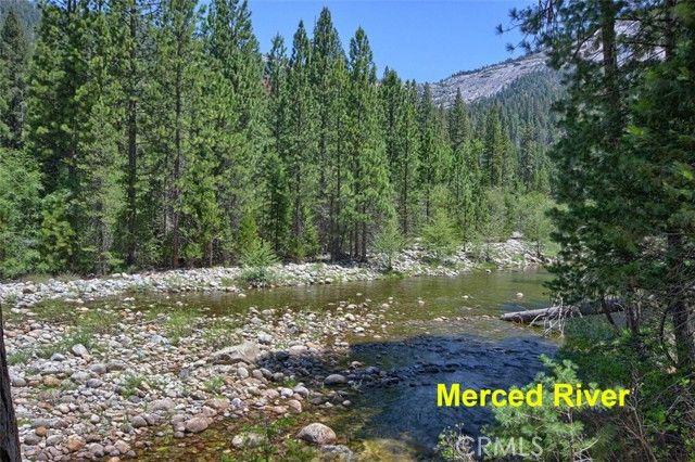 2580 River, Wawona, CA 95389