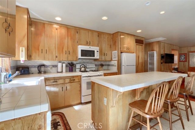 2580 River, Wawona, CA 95389