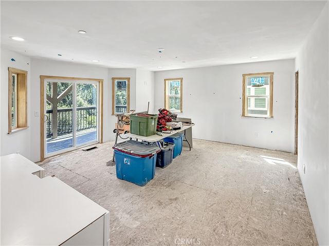 26885 Modoc Lane, Lake Arrowhead, CA 92352