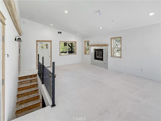 26885 Modoc Lane, Lake Arrowhead, CA 92352