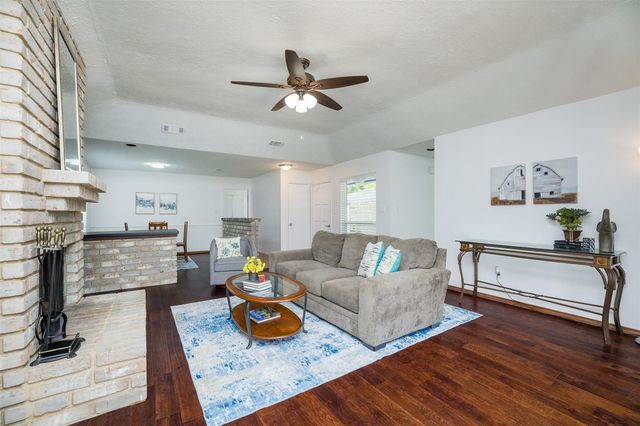 12410 Pantano Drive, Houston, TX 77065