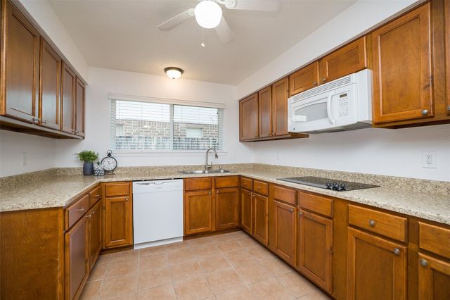 12410 Pantano Drive, Houston, TX 77065