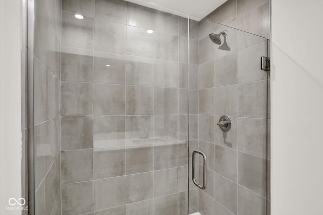 1353 Mahoning Road, Sheridan, IN 46069