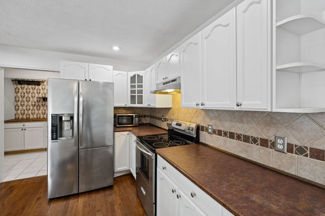 8988 Big Oak Dr, Murfreesboro, TN 37129
