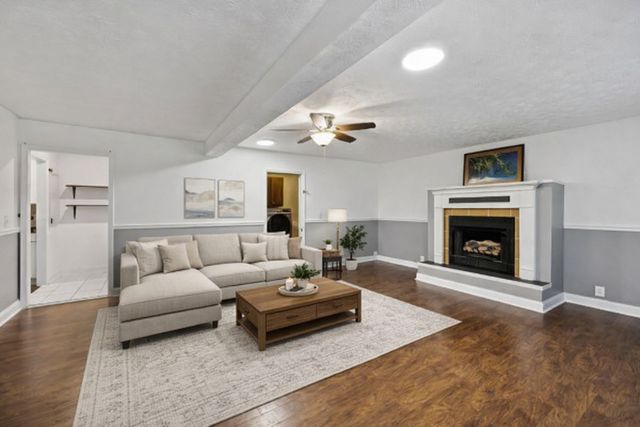 8988 Big Oak Dr, Murfreesboro, TN 37129