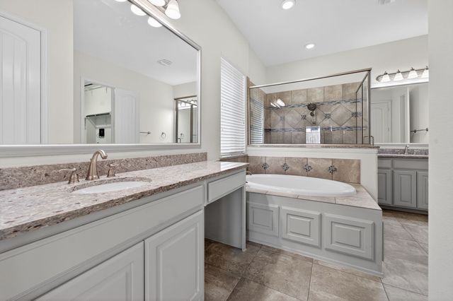 922 Amber Knoll Drive, Rockwall, TX 75087