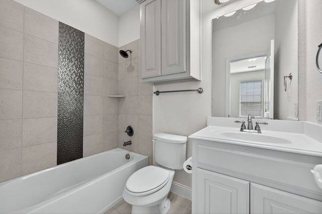 922 Amber Knoll Drive, Rockwall, TX 75087