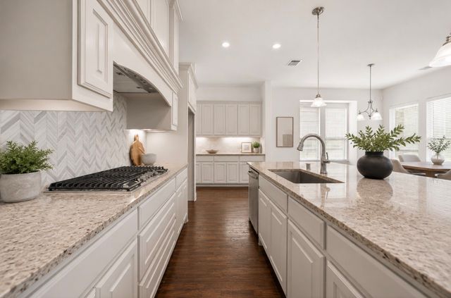 922 Amber Knoll Drive, Rockwall, TX 75087