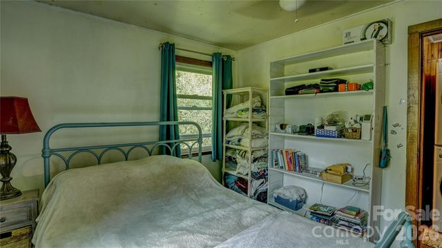 1213 Roaring Fork Road, Mars Hill, NC 28754