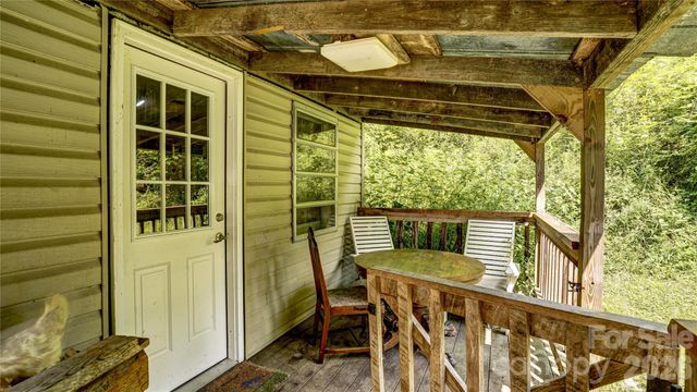 1213 Roaring Fork Road, Mars Hill, NC 28754