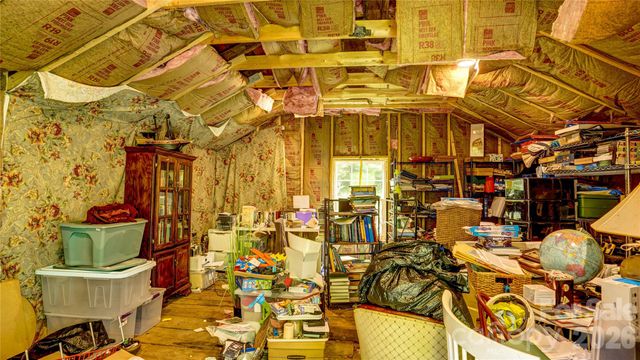 1213 Roaring Fork Road, Mars Hill, NC 28754