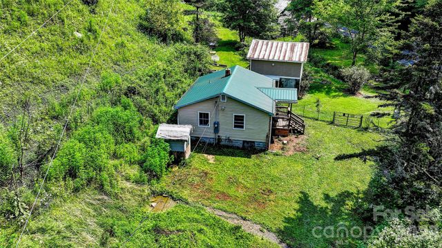 1213 Roaring Fork Road, Mars Hill, NC 28754