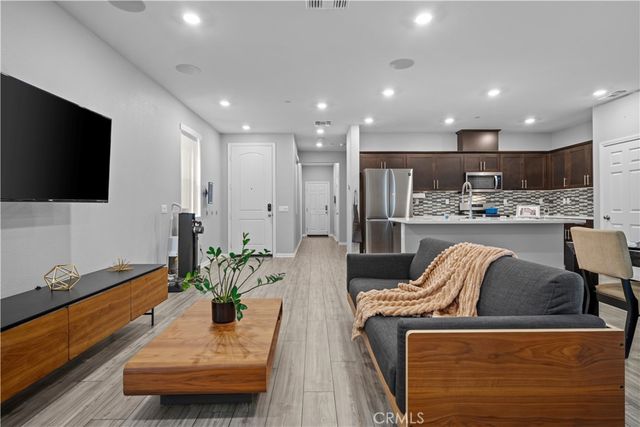 1609 Mahogany Tree, Upland, CA 91784
