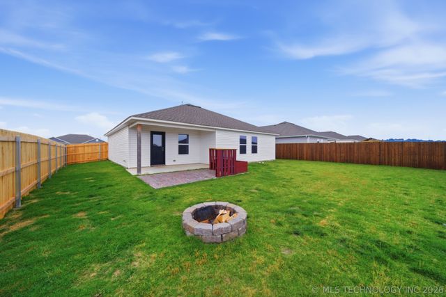 29321 E 80th Street S, Broken Arrow, OK 74014