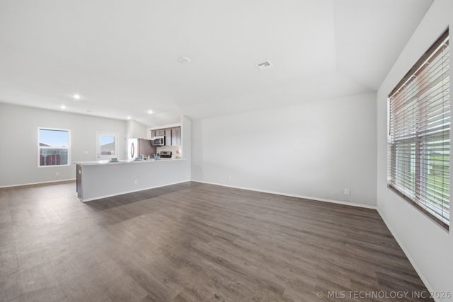 29321 E 80th Street S, Broken Arrow, OK 74014