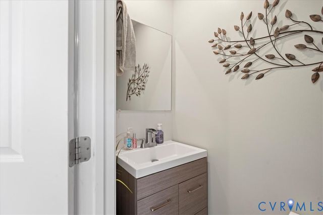 7624 Lower Falls Ct, Chesterfield, VA 23237