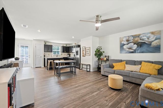 7624 Lower Falls Ct, Chesterfield, VA 23237