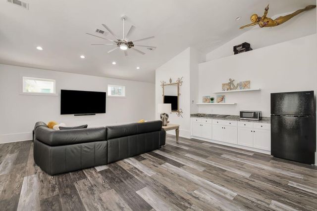 28 W Palm Beach Court, Miramar Beach, FL 32550