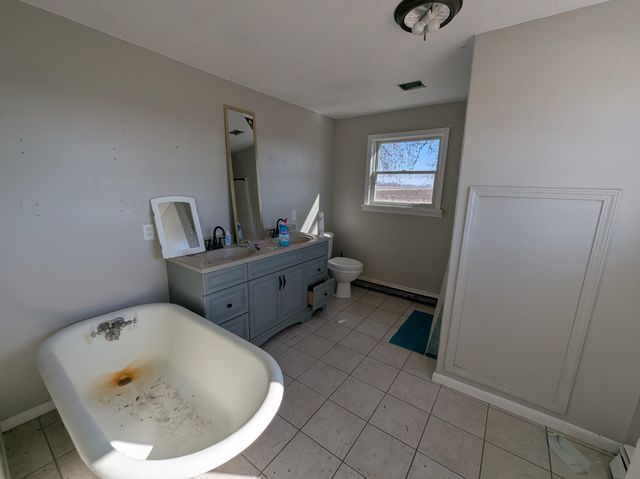 3818 N Hammell Beach Road, Au Gres, MI 48703