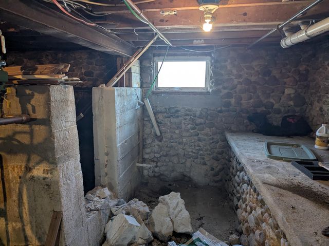 3818 N Hammell Beach Road, Au Gres, MI 48703