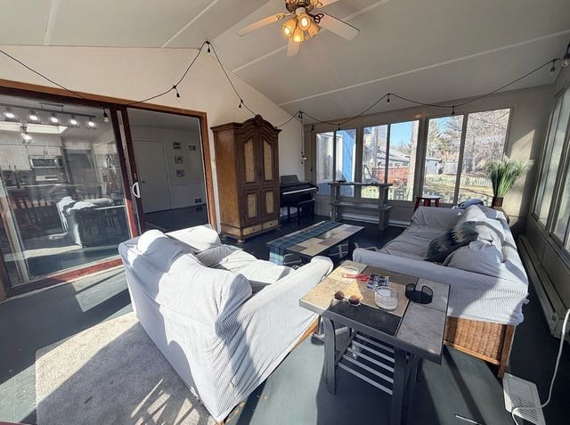 7 Woodhead Drive, Lake Villa, IL 60046