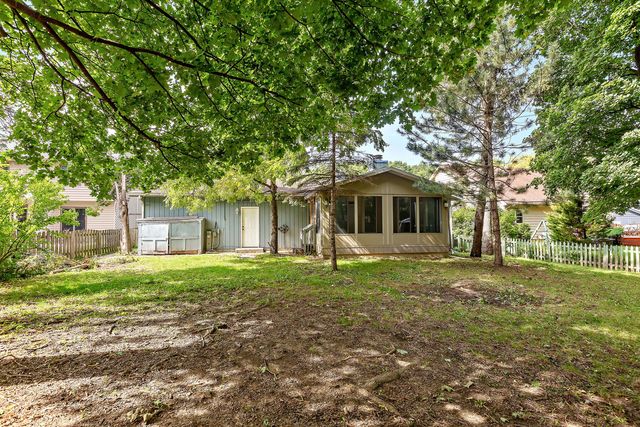 7 Woodhead Drive, Lake Villa, IL 60046