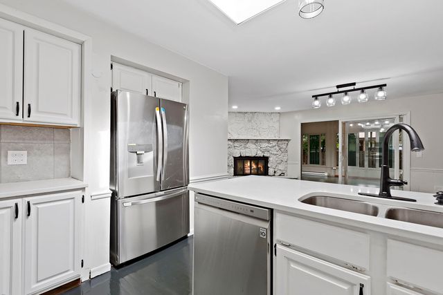 7 Woodhead Drive, Lake Villa, IL 60046