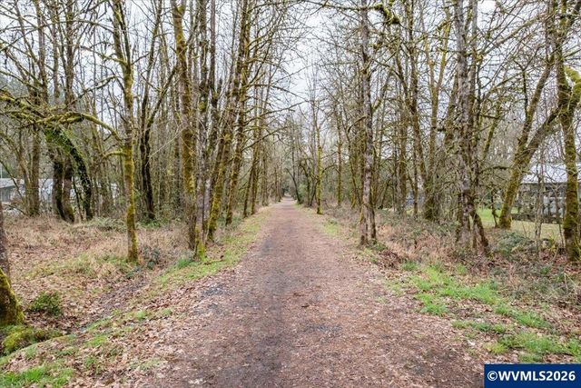 1435 Elm St, Sweet Home, OR 97386