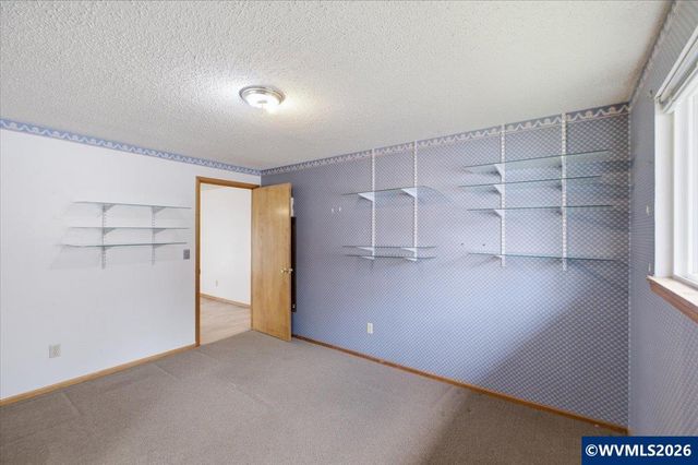 1435 Elm St, Sweet Home, OR 97386